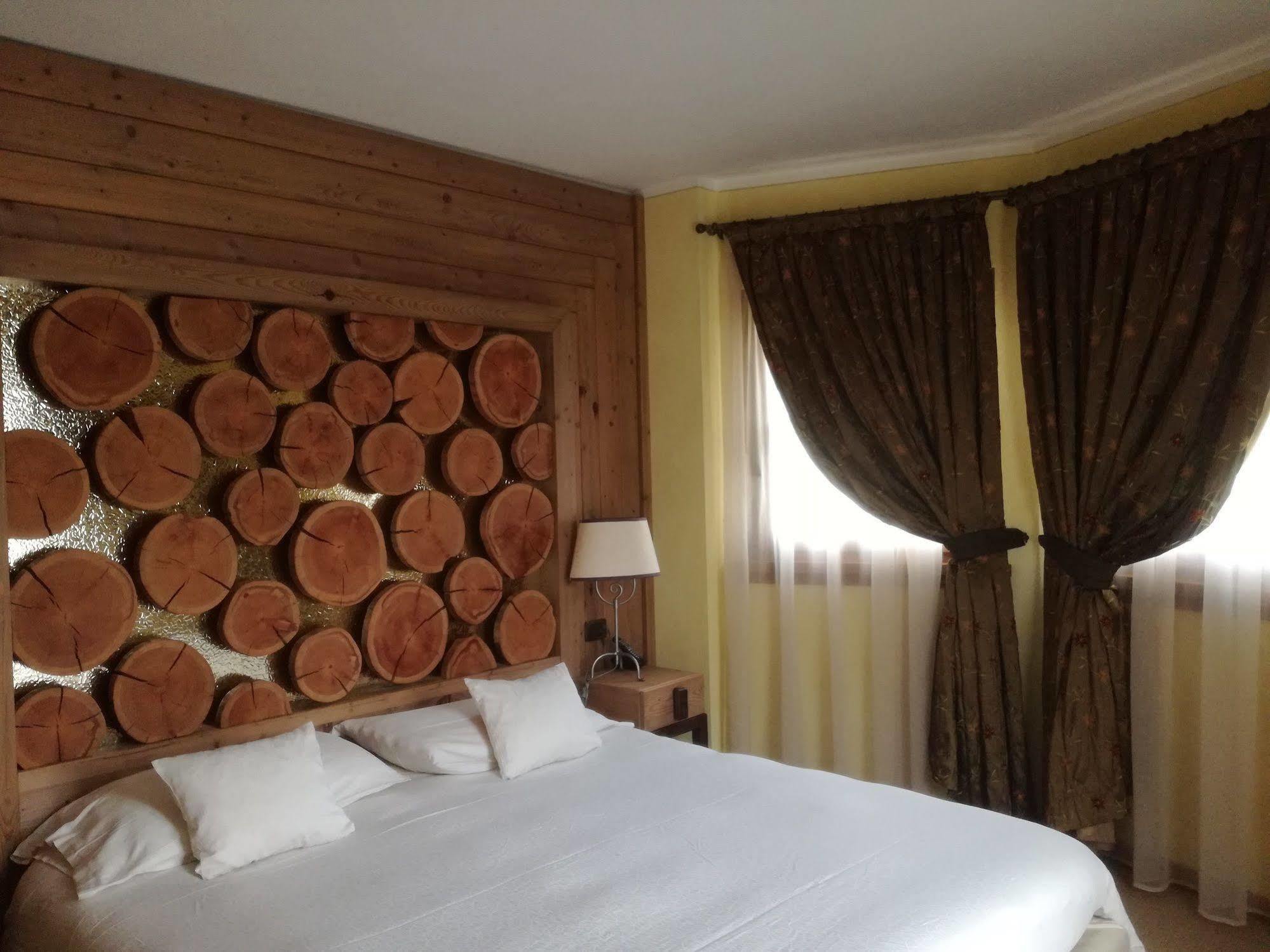 Hotel Bait De Angial Livigno Eksteriør bilde